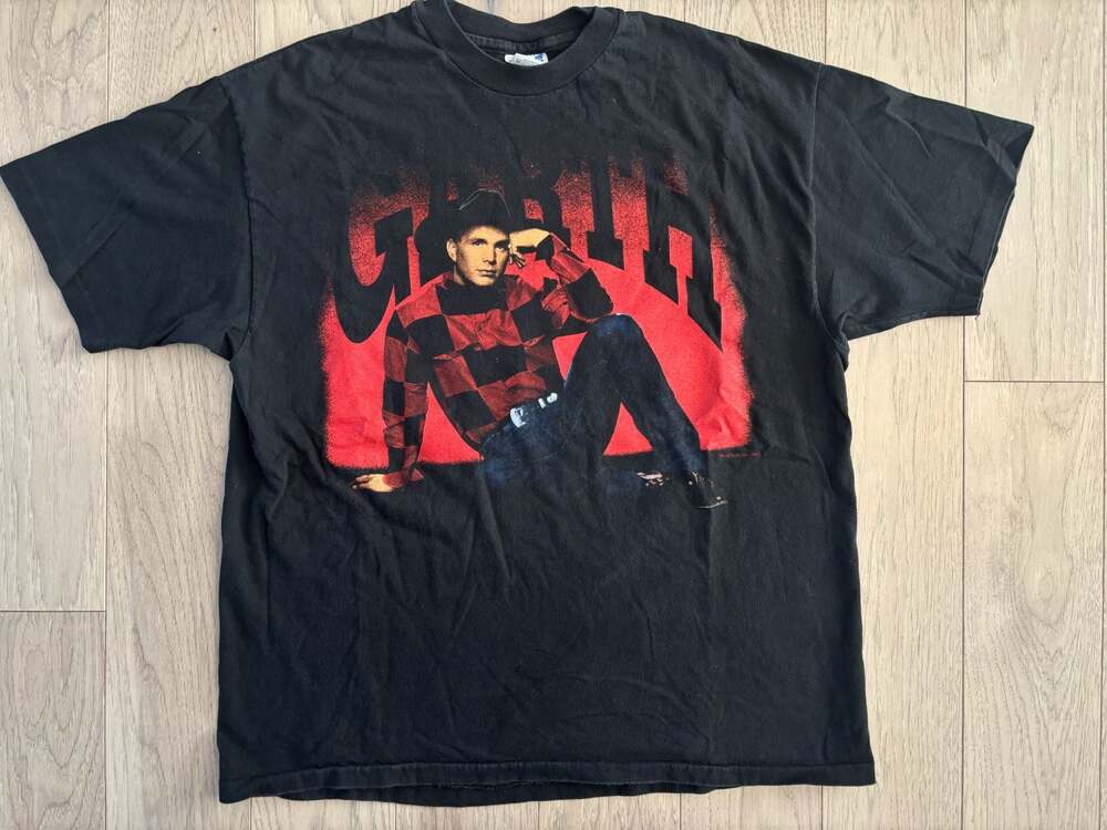 Vintage 1993 Garth Brooks World Tour T-Shirt Hanes Beefy-T Size XL